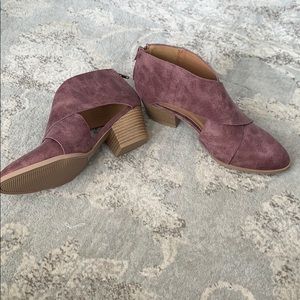Wine booties brand new